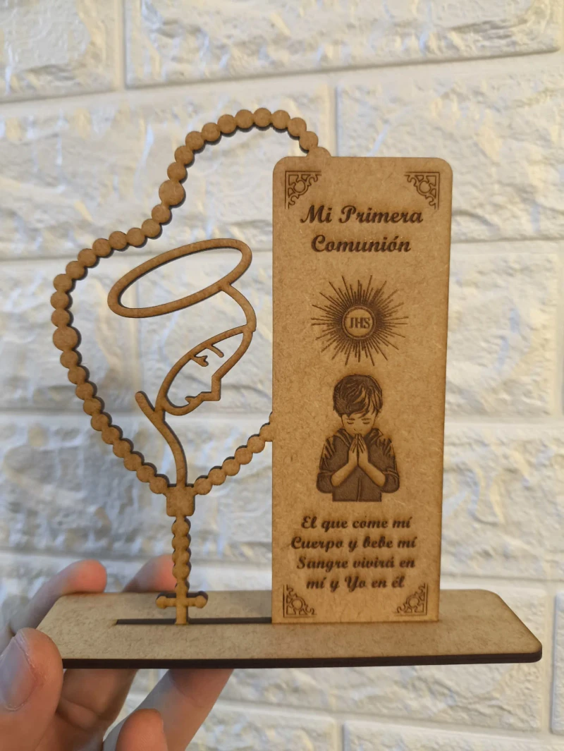 Rosario con placa de Primera Comunión - Vista principal